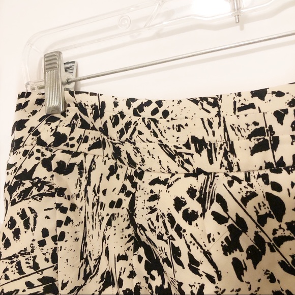 Forever 21 Leaf Print Mini Wrap Style Skirt - Picture 3 of 8